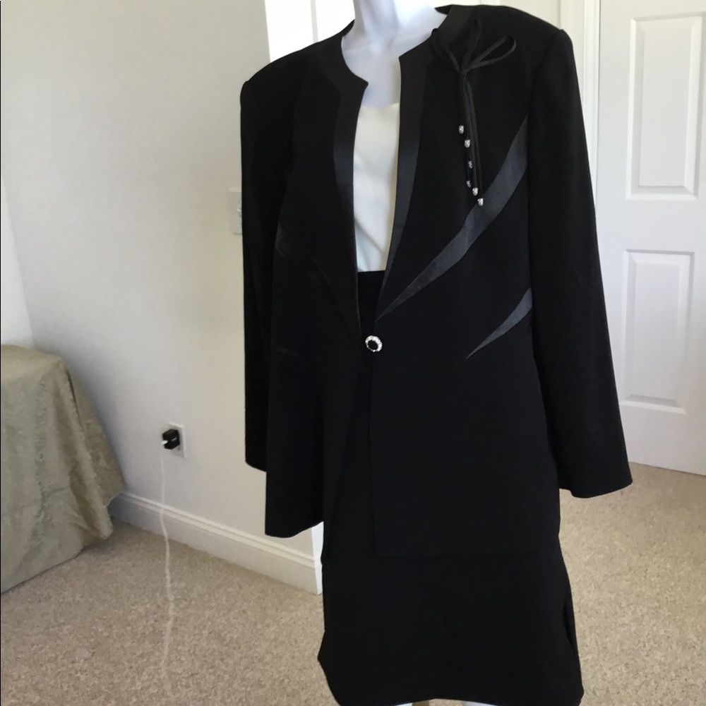 New black  jacket satin trim